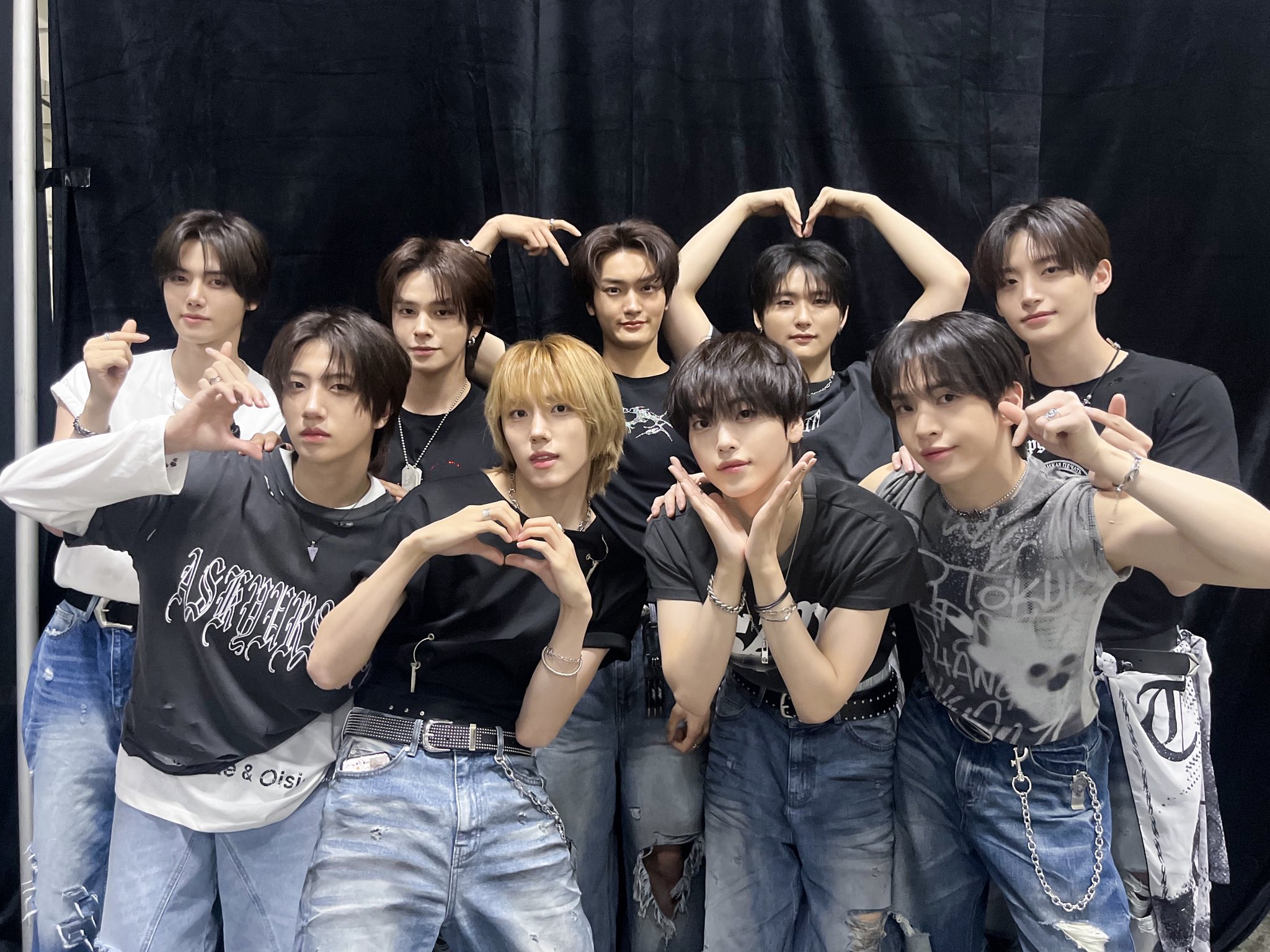 CRAVITY Announces New Group Leaders + Unveils “Dare to Crave” Comeback