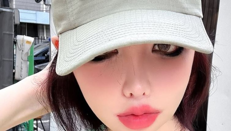Kpop star Park Bom - Instagram