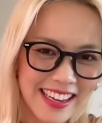 K-Pop star SoHyang - Tara Simon Studios - YouTube