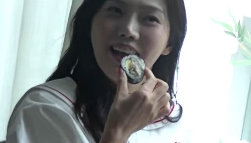 She's known for her sweet smile and her nickname is Candy - OH MY GIRL - YouTube